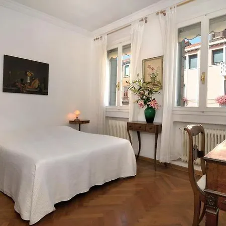 Apartment Dorsoduro 232 Venedig